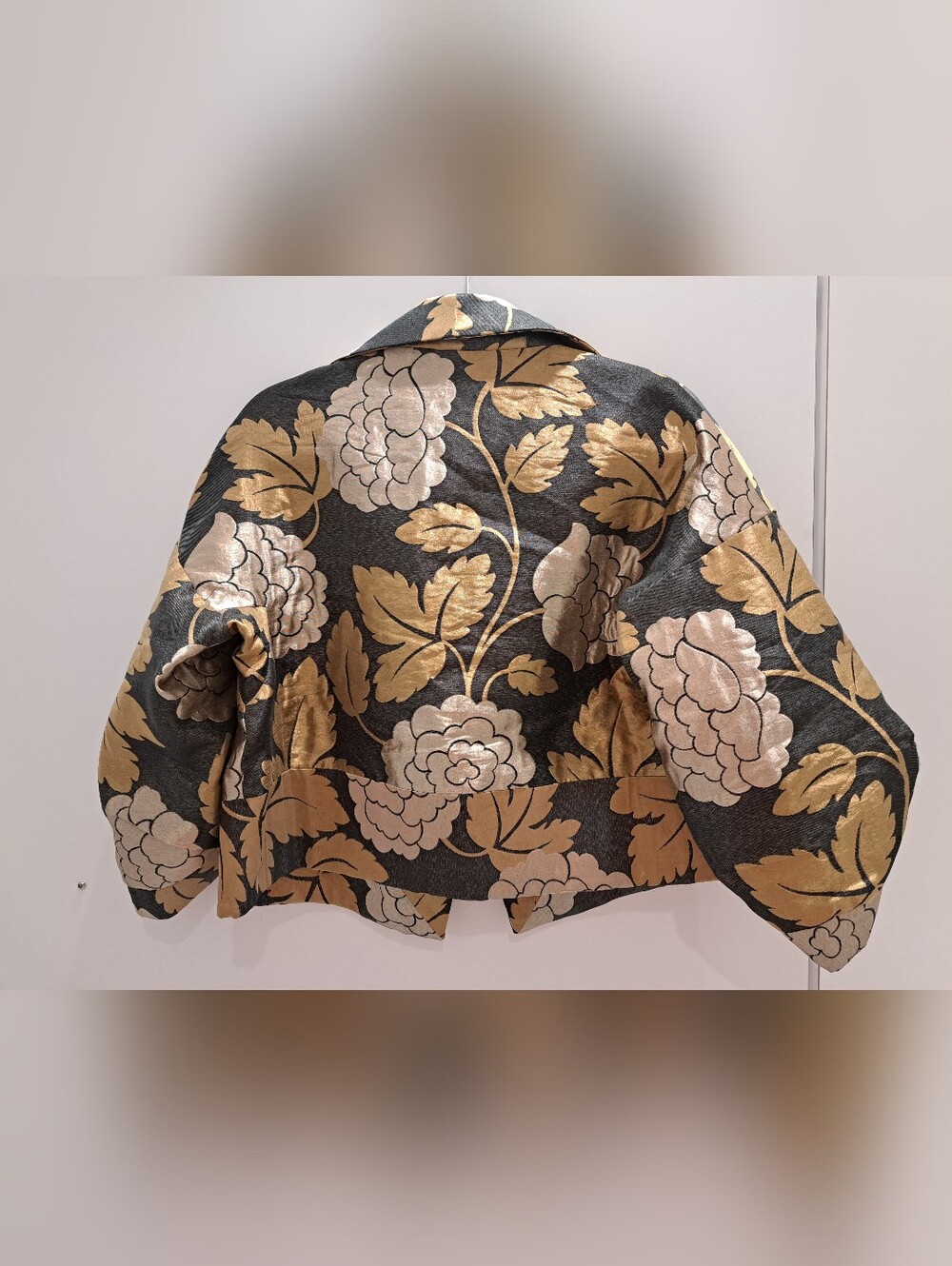 Faith & Zoe Gold and Ivory Floral Jacquard Cropped Jacket